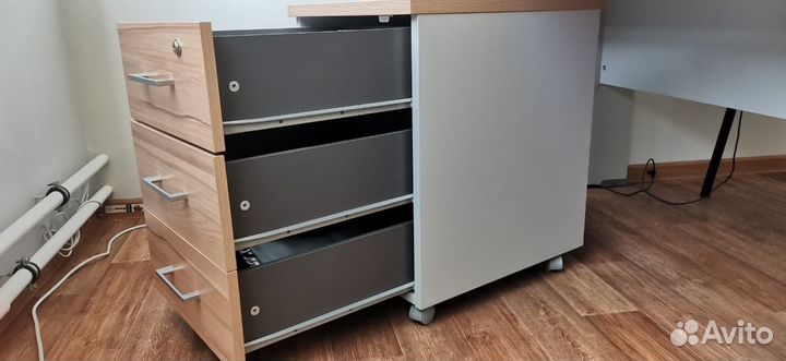 Тумба выкатная