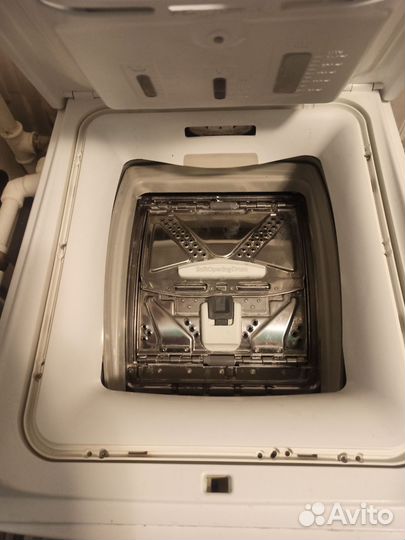 Стиральная машина с вертикальной загрузкой