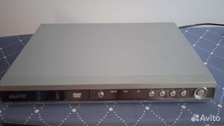 Dvd проигрыватель Sanyo sl 40