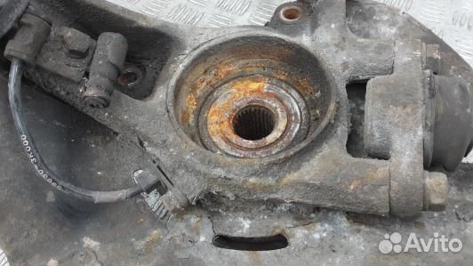 Ступица передняя правая hyundai sonata 5 (NF) (9DN