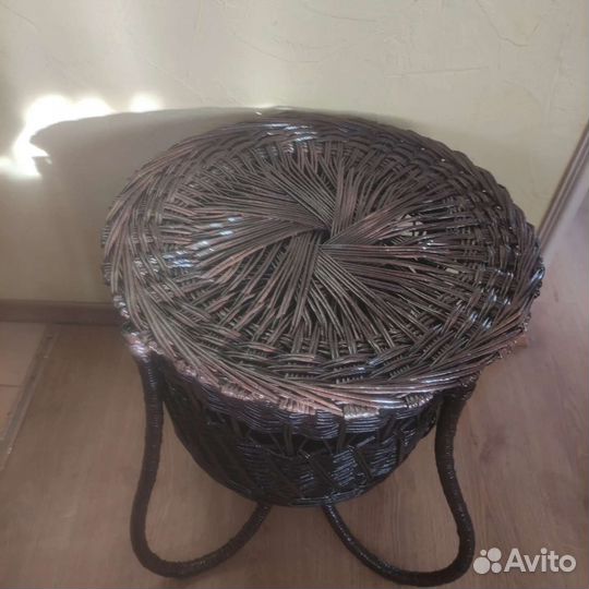 Столик -корзина