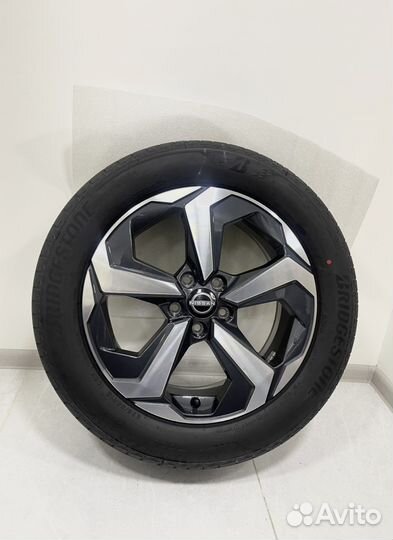 Новые Nissan Qashqai 2023, Bridgestone 235/55 R18