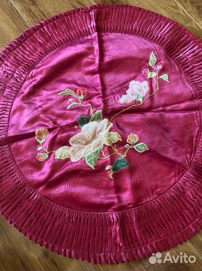 Покрывало и подушки Китайские