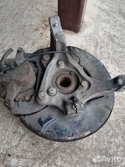 Передний кулак в сборе Опель Инсигния