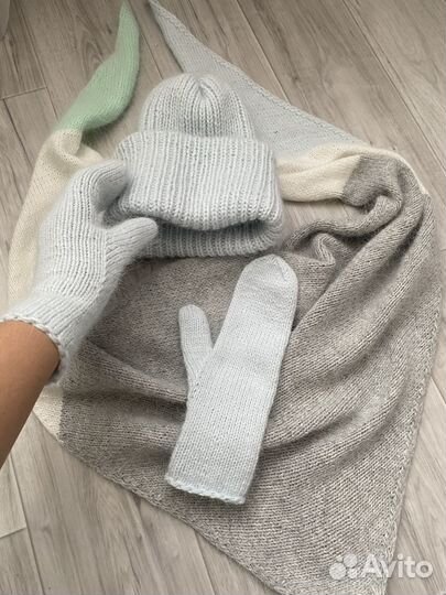 Комплект из 3-х предметов,шапка,варежки,платок