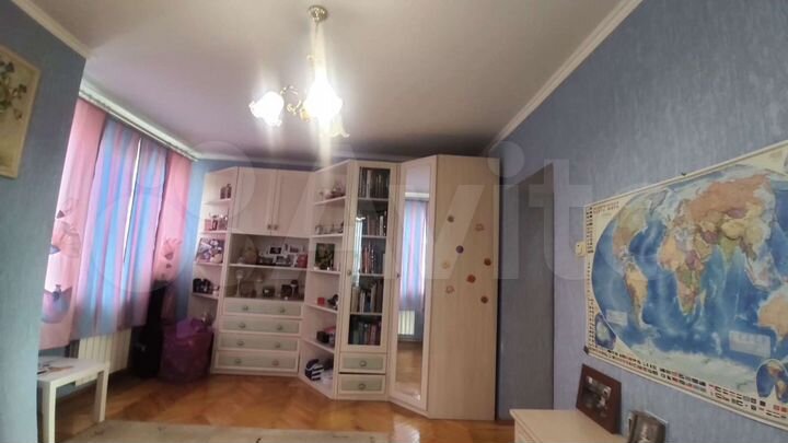 Дом 216,8 м² на участке 8,8 сот.