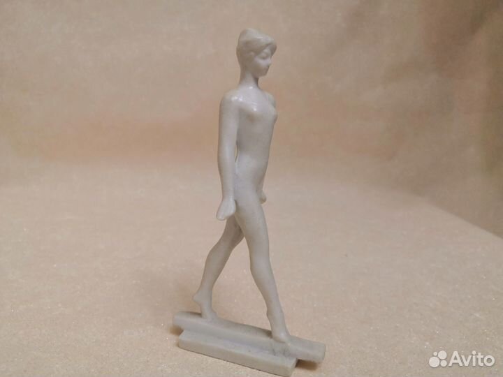 Гимнастка на бревне, СССР