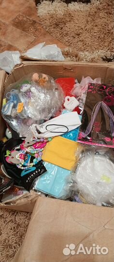 Резинки заколки одной коробкой