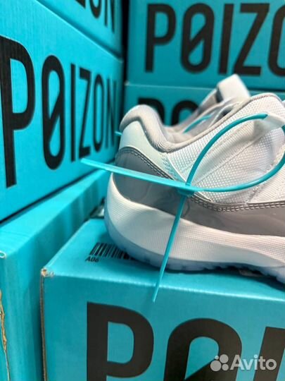 Nike Air Jordan 11 Retro Low