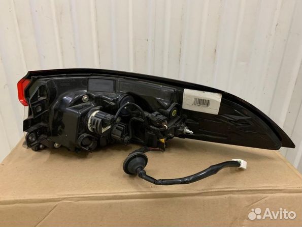 Фонарь задний левый Toyota Corolla E210