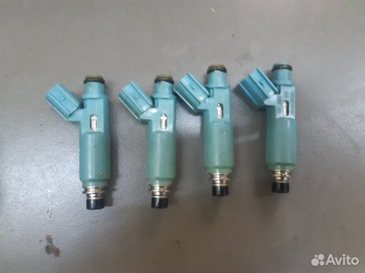 Форсунки (комплект) Toyota Camry ACV30 2azfe