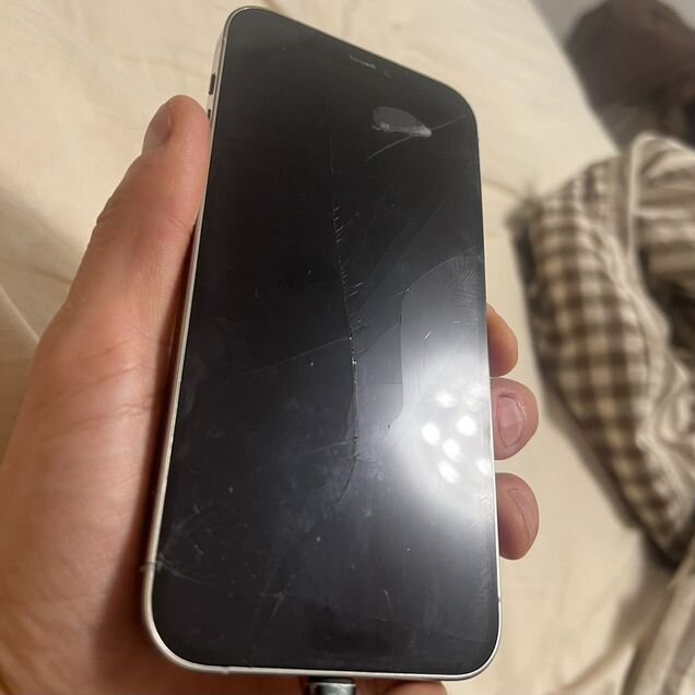iPhone 12 Pro, 128 ГБ, SIM + eSIM