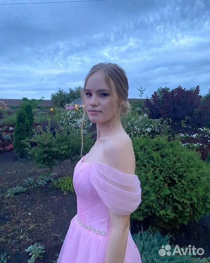 Вечернее платье