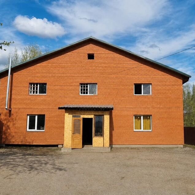 Дом 570 м² на участке 9 сот.