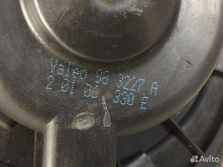 Моторчик печки Volkswagen Jetta 5 2006 1K2819015C