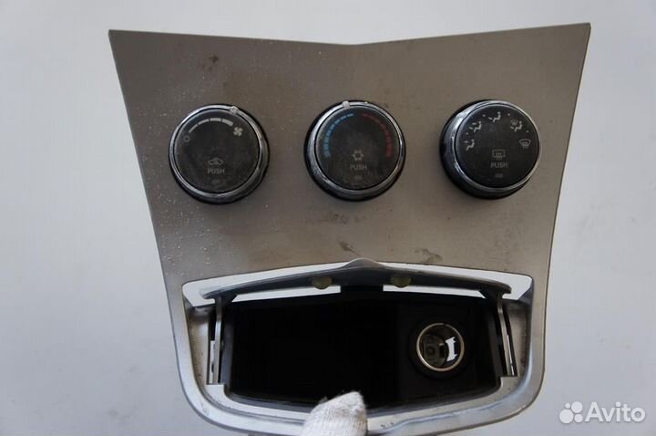 Блок управления печкой chrysler Sebring 2007-2010