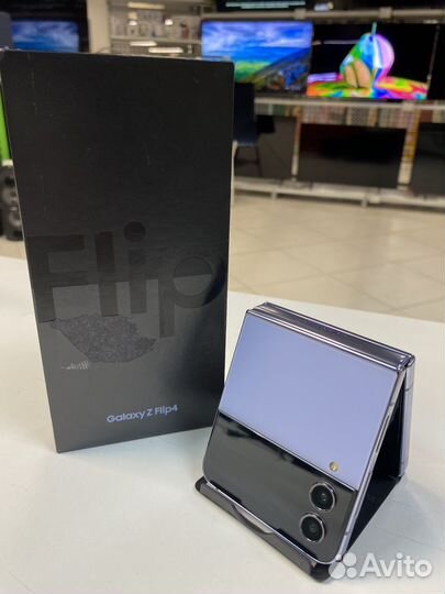Samsung Galaxy Z Flip4, 8/256 ГБ