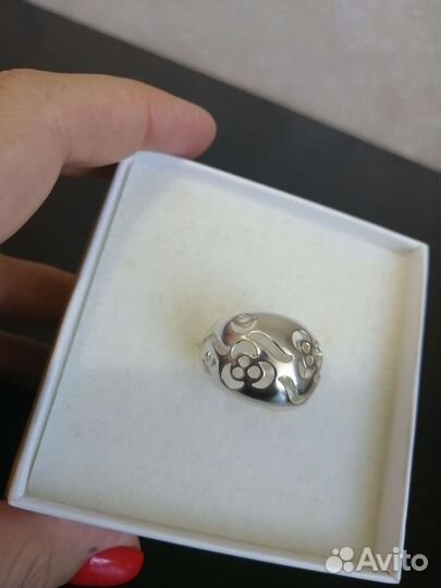Серебряное кольцо женское