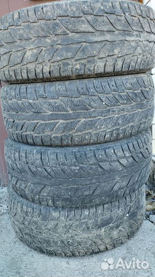 Cooper Weather-Master WSC 235/60 R17 102T