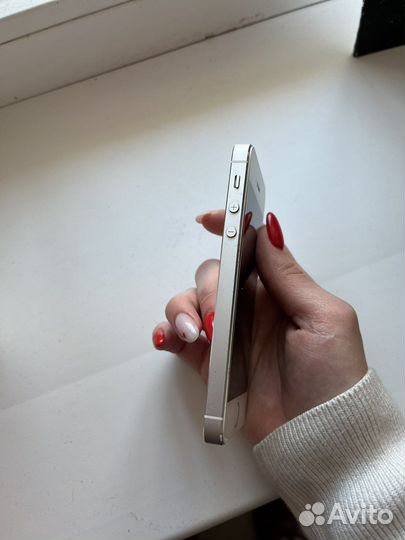 iPhone 5S, 16 ГБ