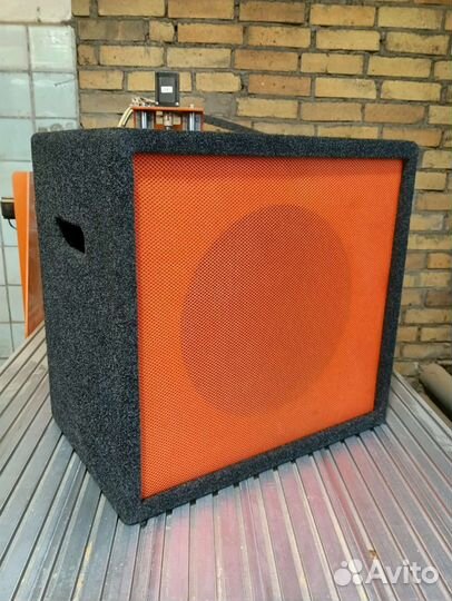 Гитарный кабинет 112