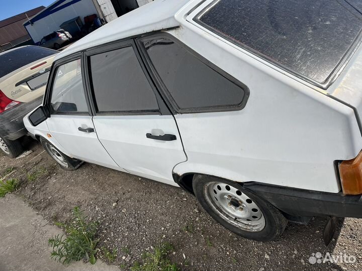 ВАЗ 2109 1.5 МТ, 1999, 215 000 км