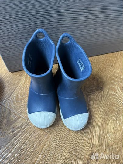 Резиновые сапоги crocs