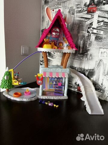 Домик enchantimals Снежная долина в горах