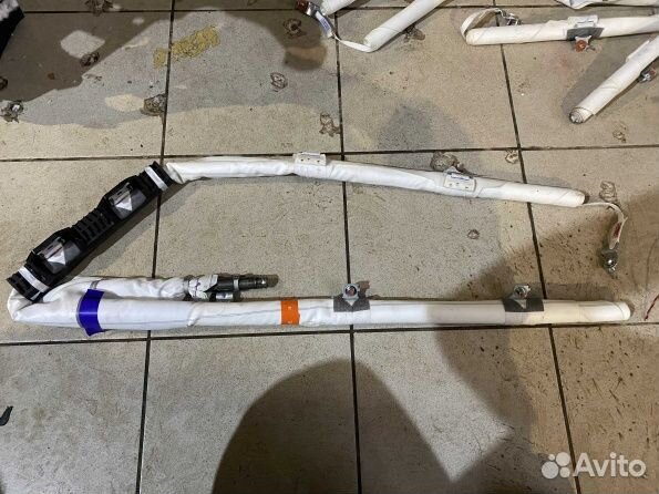 Шторка безопасности правая Hyundai Tucson 4