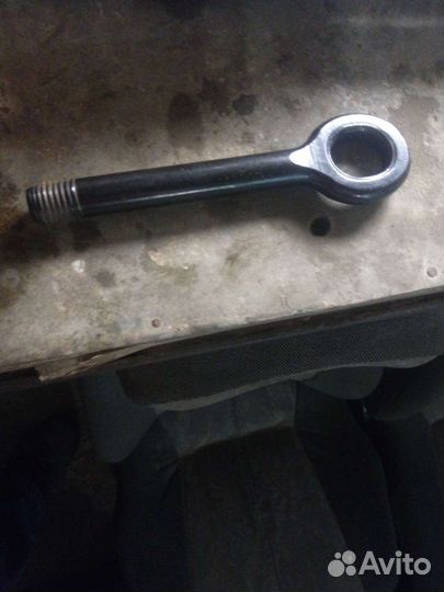 Буксировочный крюк hyundai kia