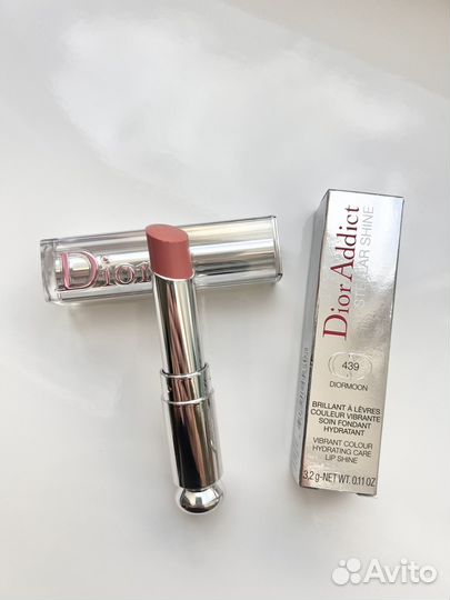 Dior помада 439,060