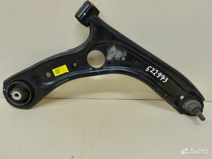 Рычаг передний нижний правый Hyundai Elantra CN7 2