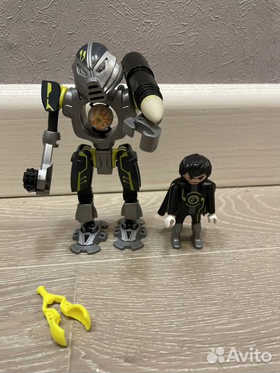 Мега робот Playmobil с секретным агентом