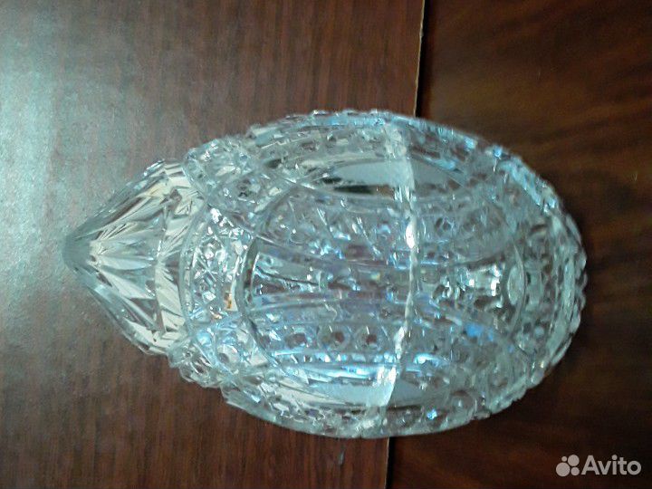 Ваза хрустальная