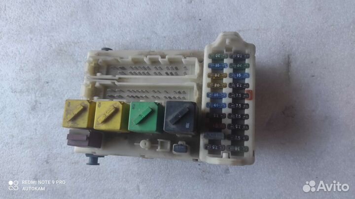 Блок предохранителей Ford Mondeo 1