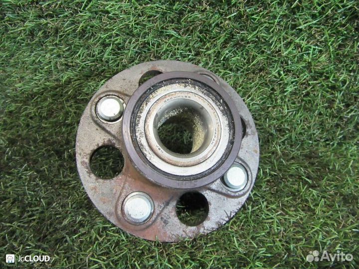 Ступица на honda FIT GD1 L13A