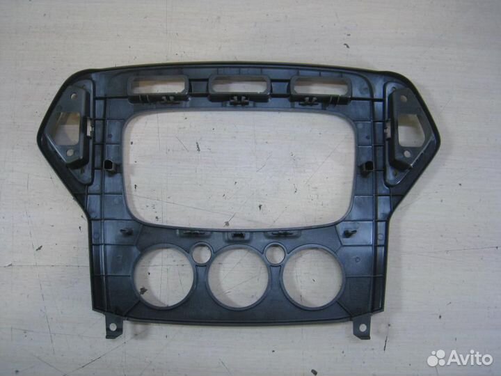 Рамка магнитолы Ford Mondeo 4 (CA2) 2008