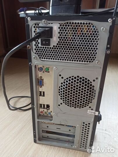 Стационарный компьютер с монитором
