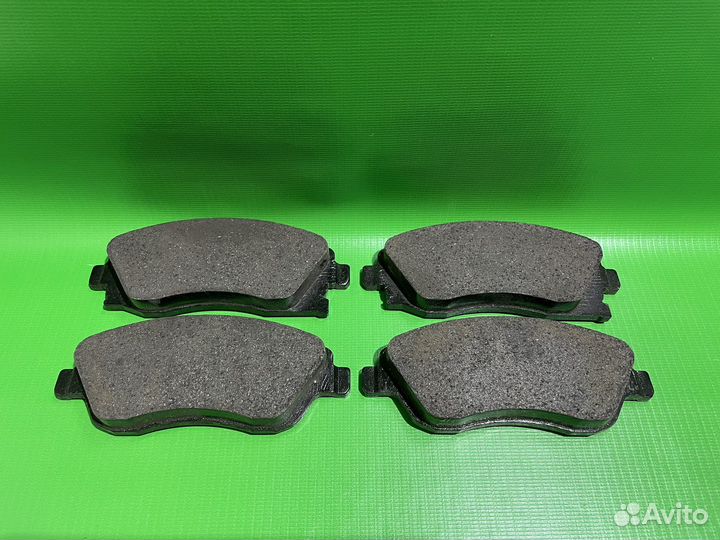 Колодки передние Opel Corsa C Tigra