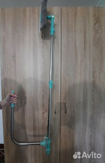 Угловая щётка для мытья окон