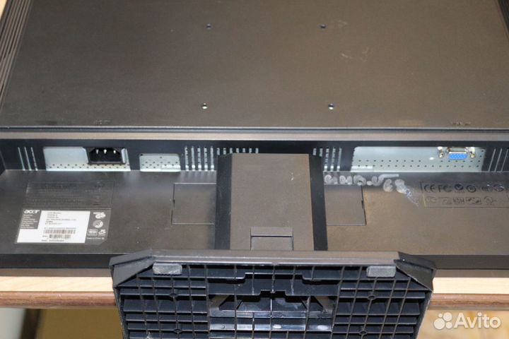 Монитор TFT 22