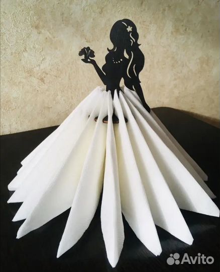 Салфетница из дерева