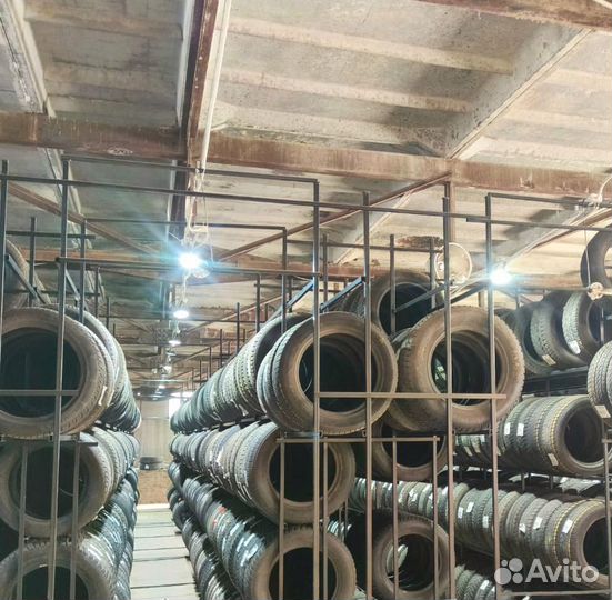 Nokian Tyres Hakkapeliitta 7 235/60 R17 104M