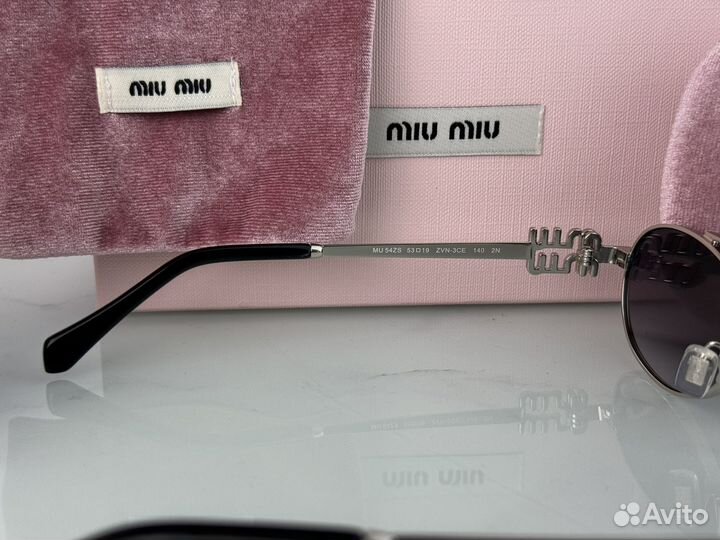 Солнцезащитные Очки Miu Miu