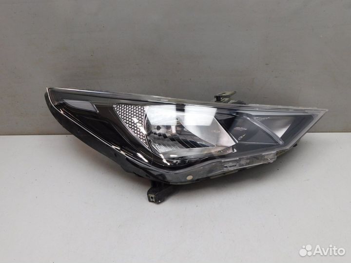 Фара правая Hyundai Solaris