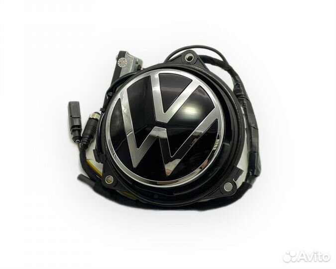 Привод крышки багажника с эмблемой (камера) Фолькс