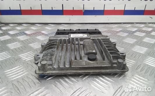 Блок управления двс KIA carnival 2 (SEA09PC01)