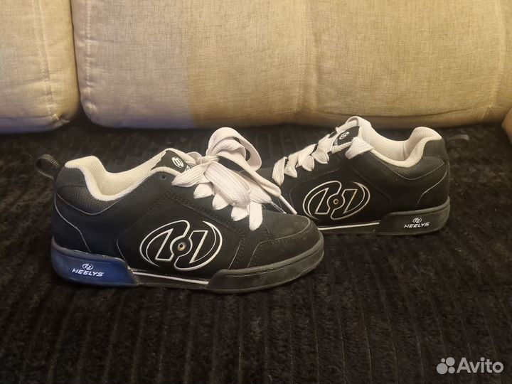 Кроссовки на колесиках heelys