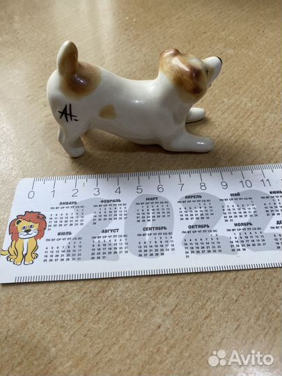 Статуэтка собаки
