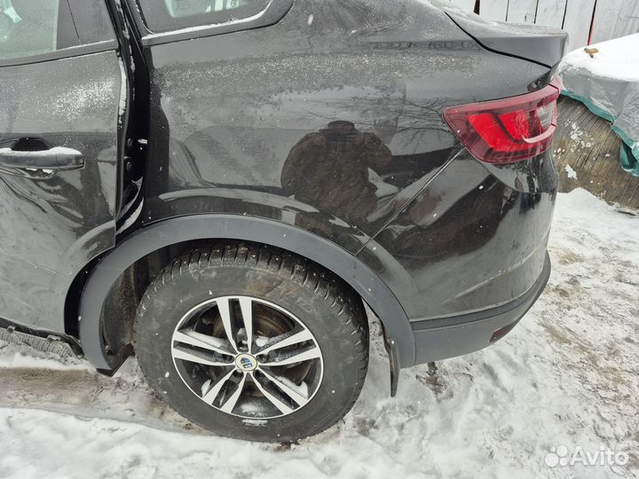 Заднее левое крыло renault arkana 2021